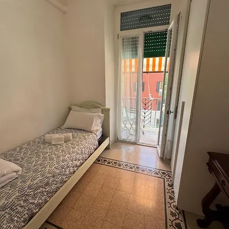 Hanna's House Metro Pyramid 로마